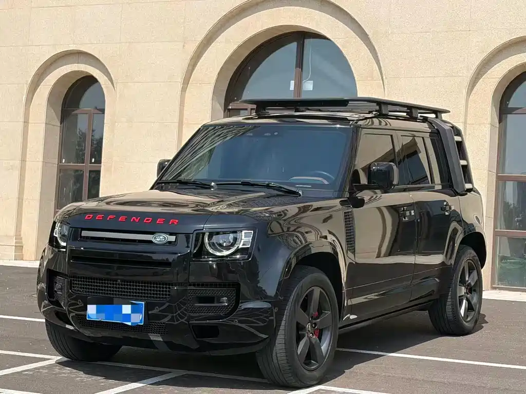 Land Rover Defender 2024 — фото 1
