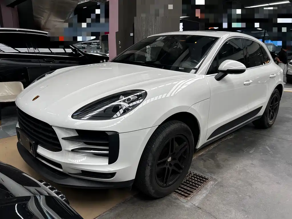 Porsche Macan 2021 — фото 1