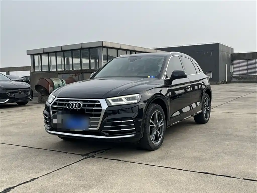 Audi Q5L 2020 — фото 2