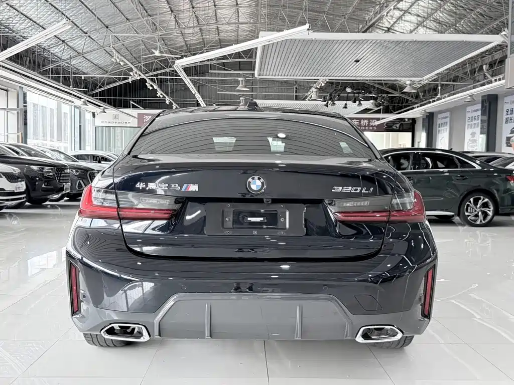BMW 3 Series 2022 — фото 16