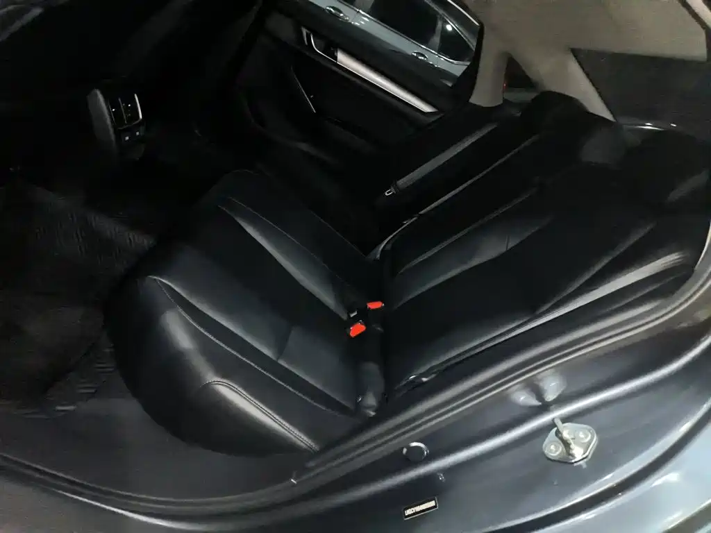 Honda Accord 2022 — фото 17