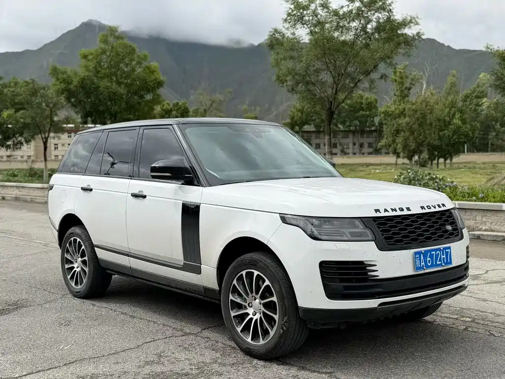 Land Rover Range Rover 2022 — фото 2
