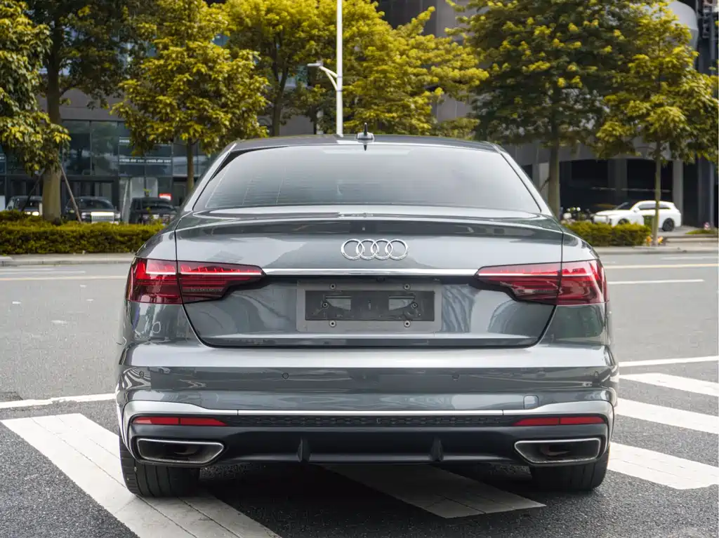 Audi A4L 2020