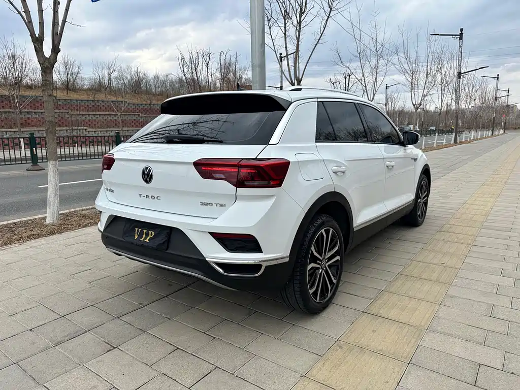 Volkswagen T-Roc 2022 — фото 9