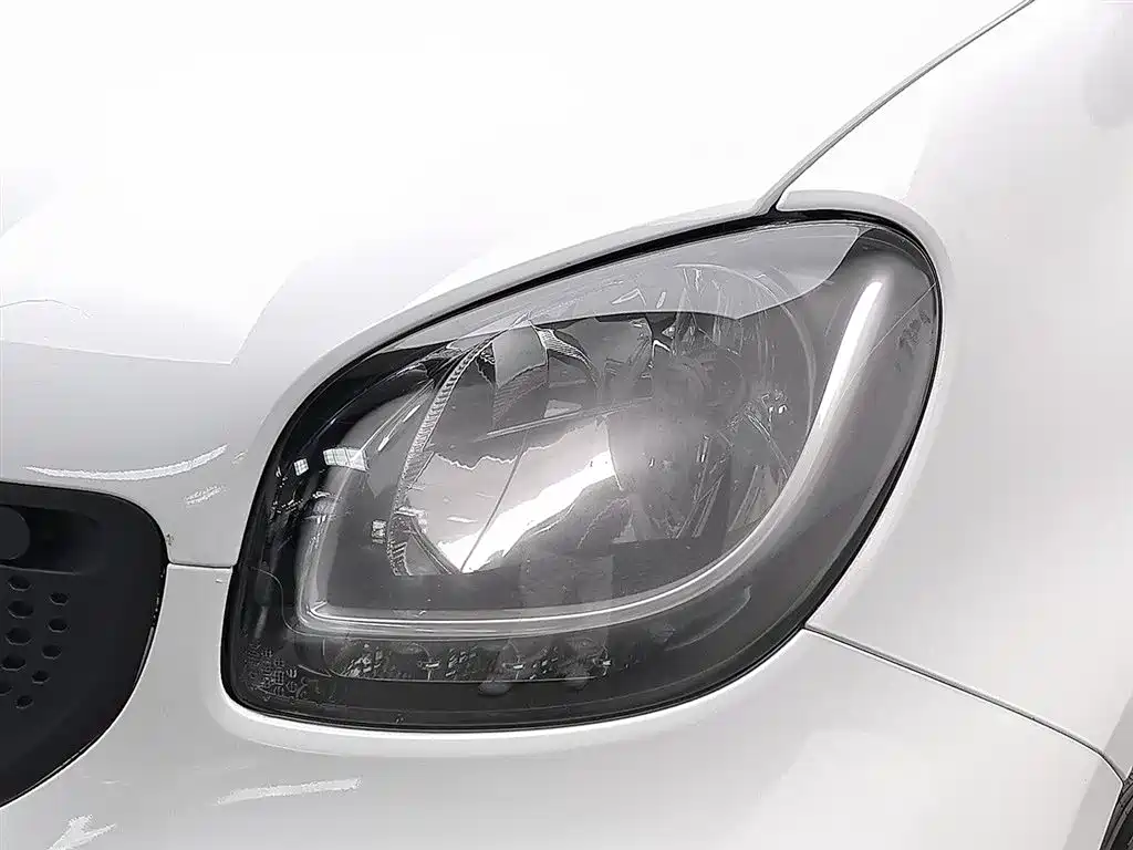 smart Fortwo 2018 — фото 7