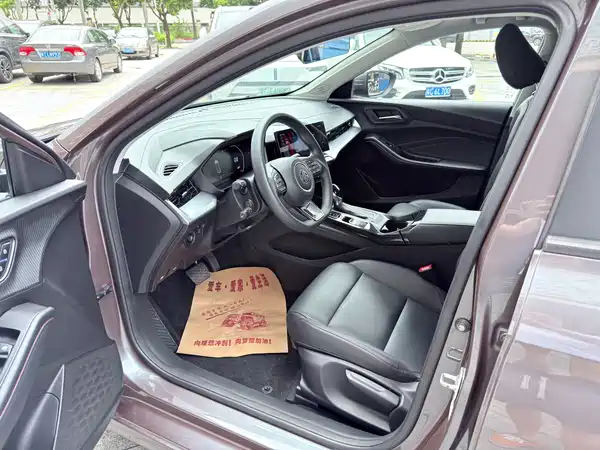 MG MG5 2021