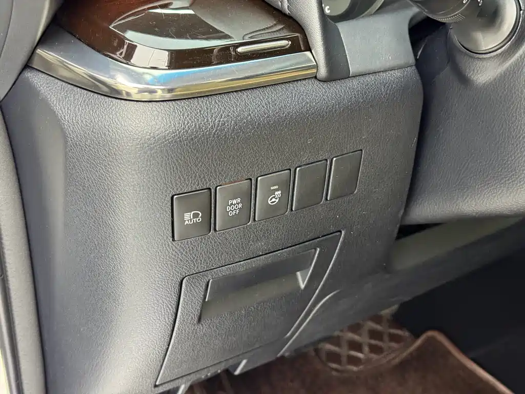 Toyota Alphard 2016 — фото 6