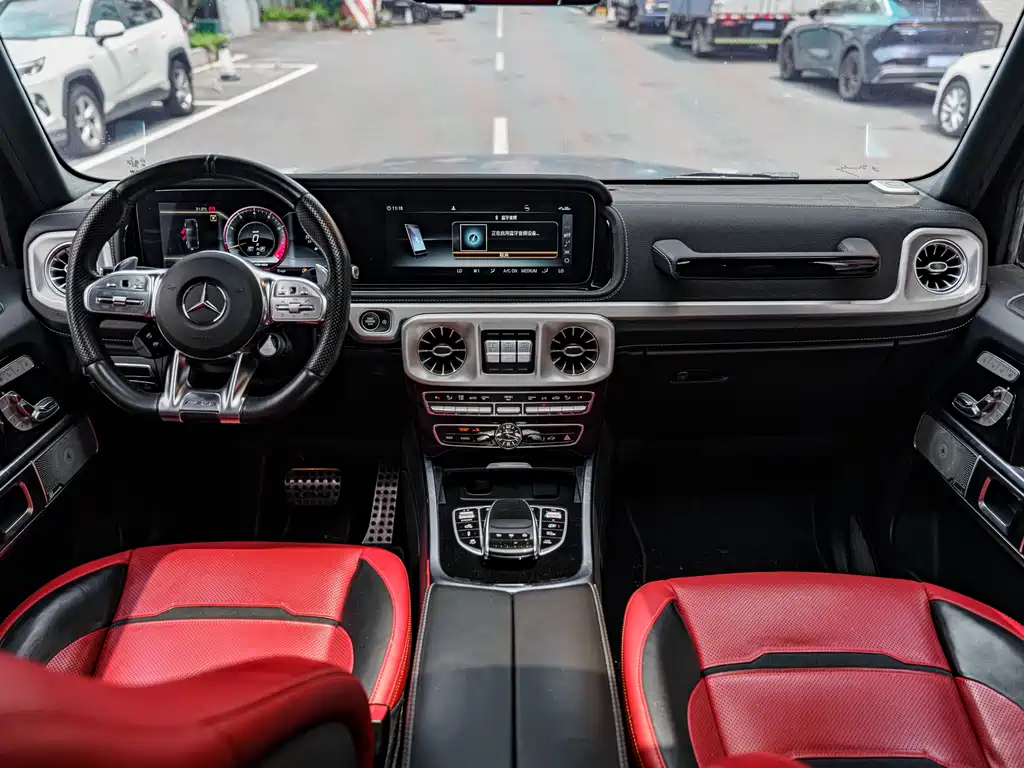 Mercedes-Benz G-Class AMG 2021 — фото 17