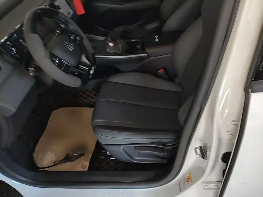 BYD Qin PLUS 2025 — фото 11
