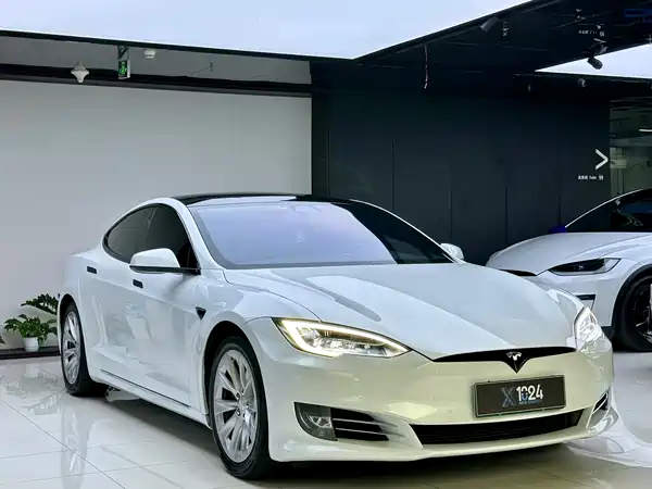 Tesla Model S 2017