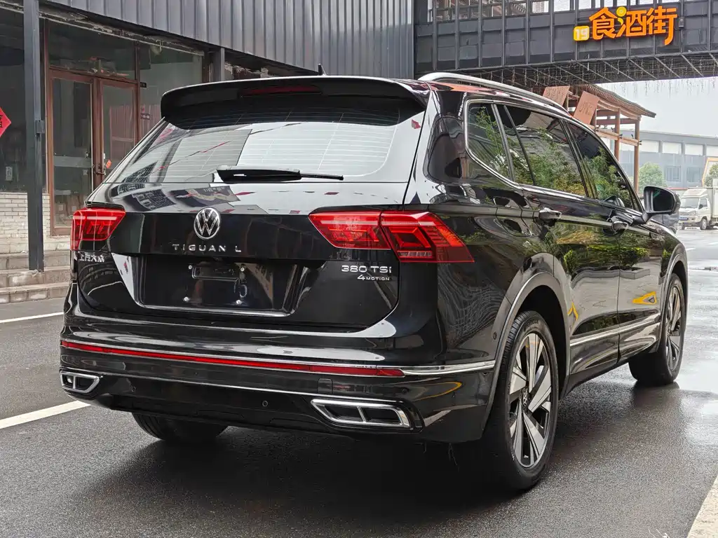 Volkswagen Tiguan L 2023 — фото 8