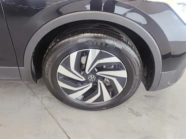 Volkswagen Tiguan L 2025
