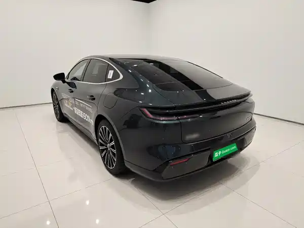 Geely Galaxy Starshine 8 2025