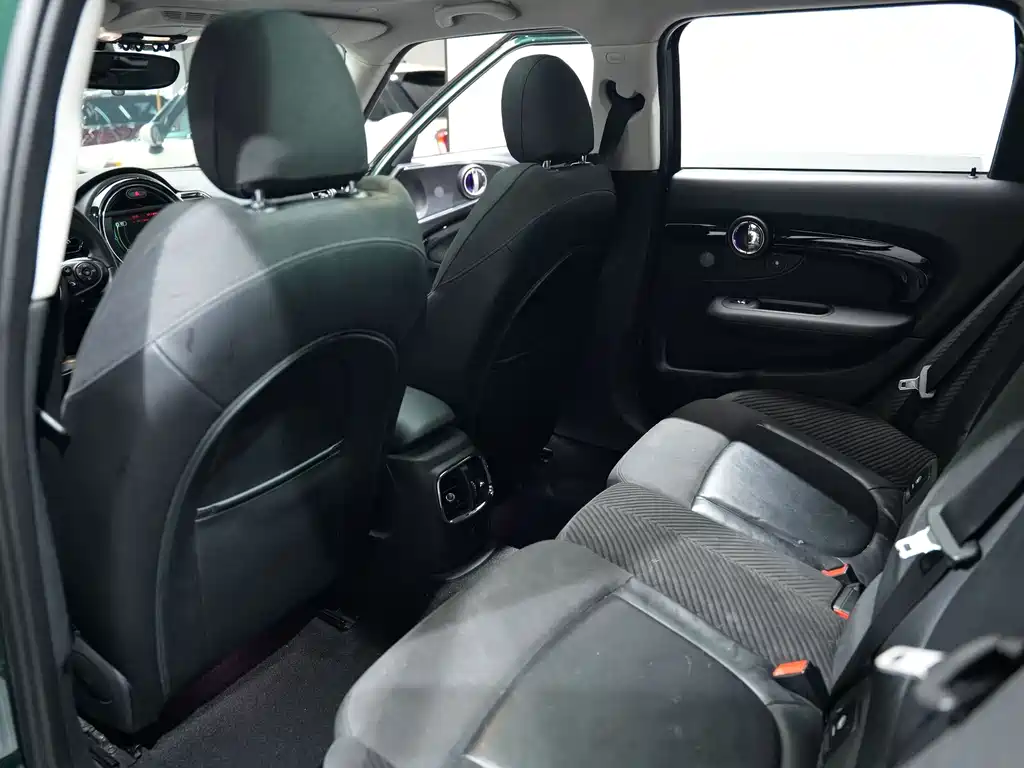 MINI Clubman 2016 — фото 16