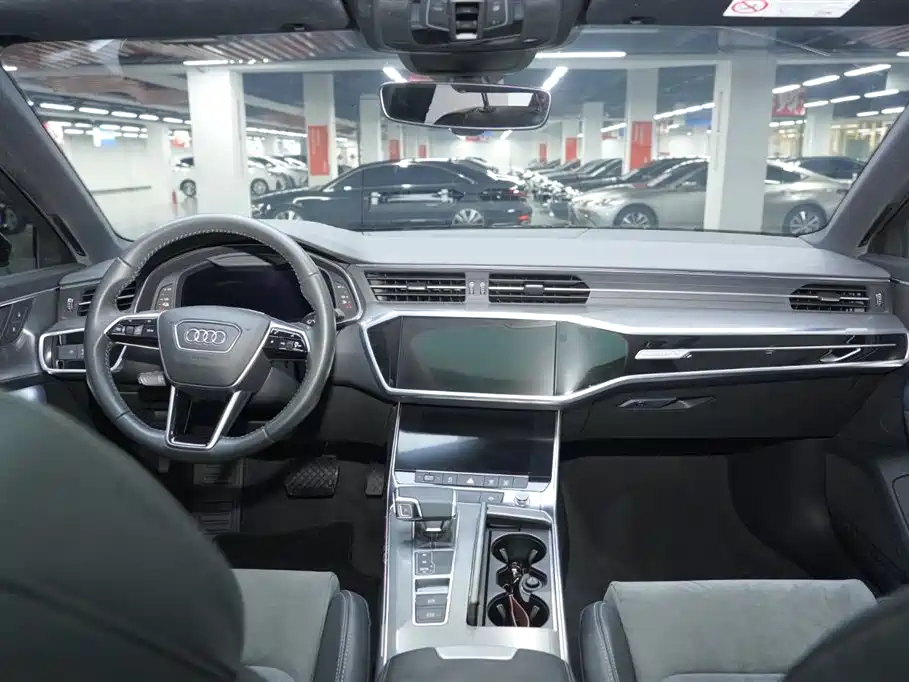 Audi A6L New Energy 2021 — фото 17
