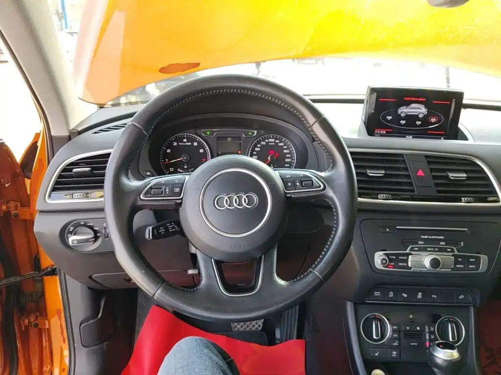 Audi Q3 2018 — фото 11