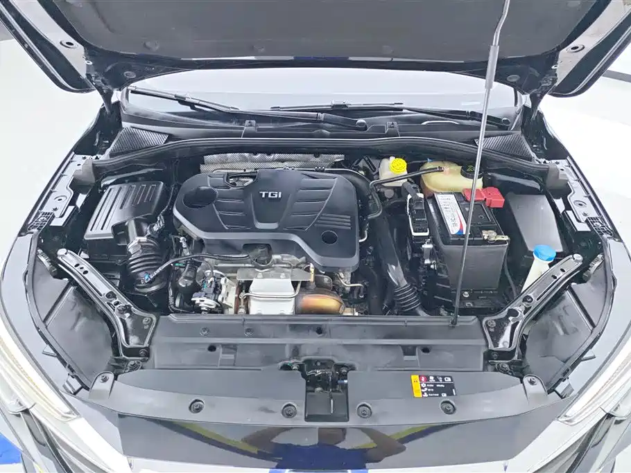 Roewe i6 MAX New Energy 2021 — фото 10