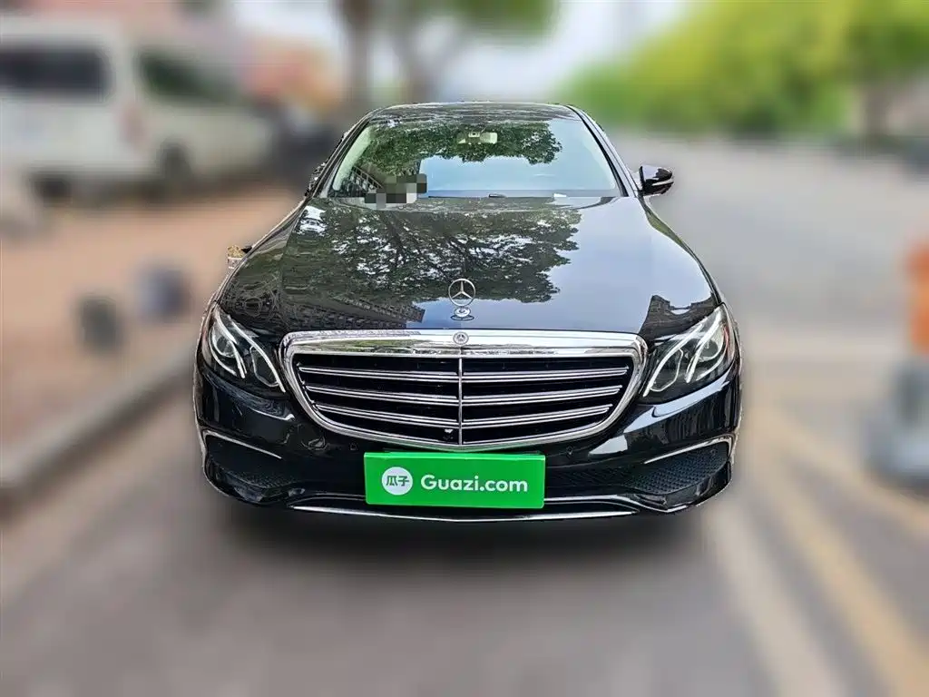 Mercedes-Benz E-Class 2019 — фото 24