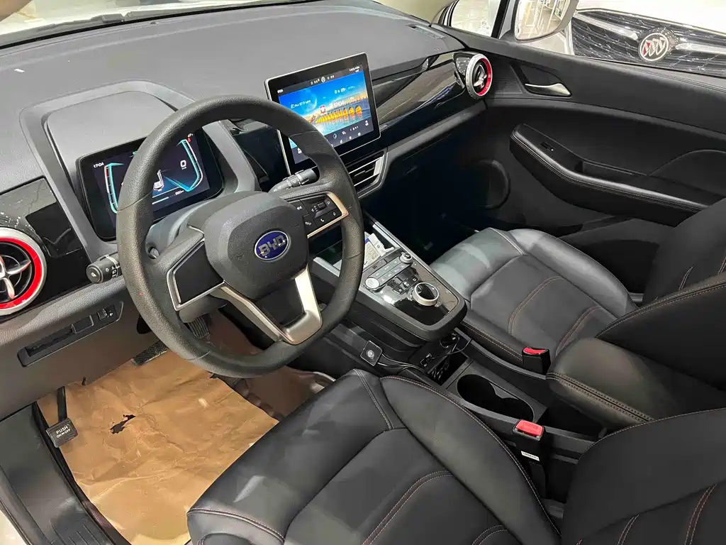BYD S2 2020
