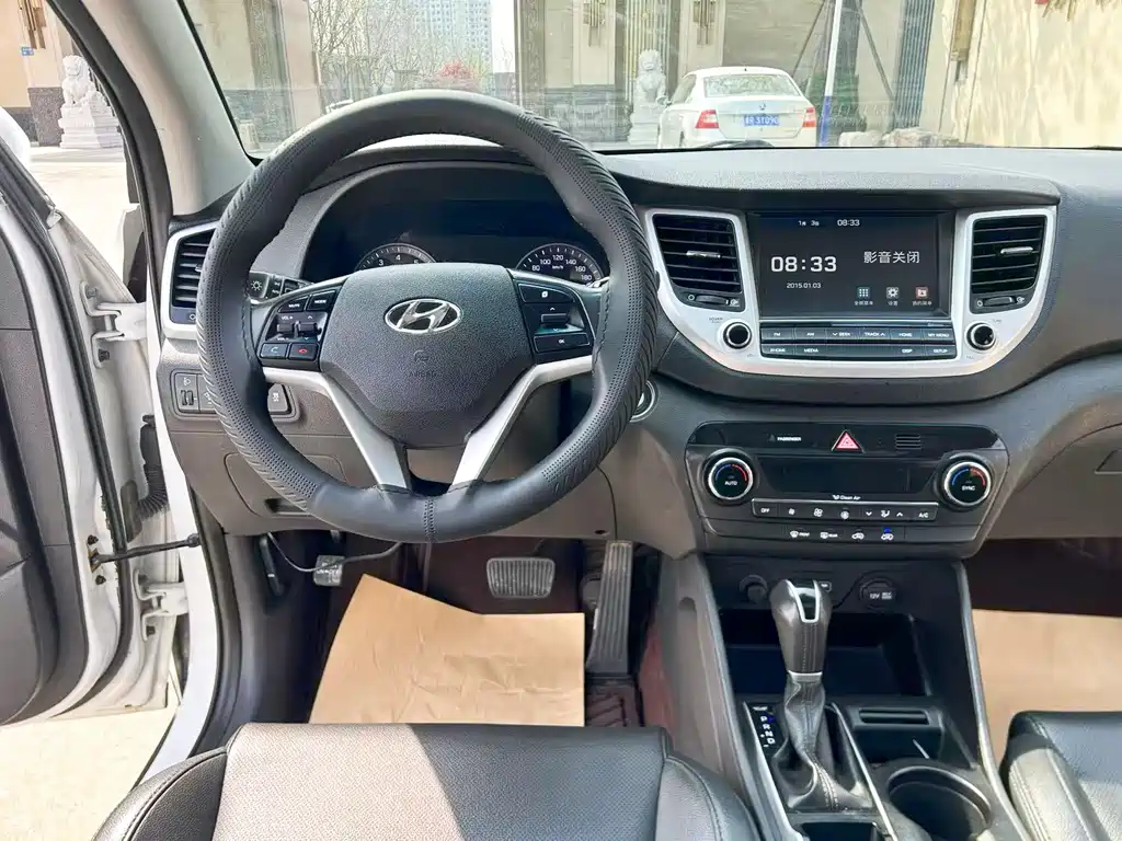 Hyundai Tucson 2017 — фото 16