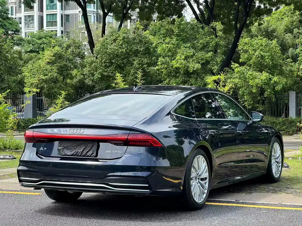 Audi A7 2021 — фото 27