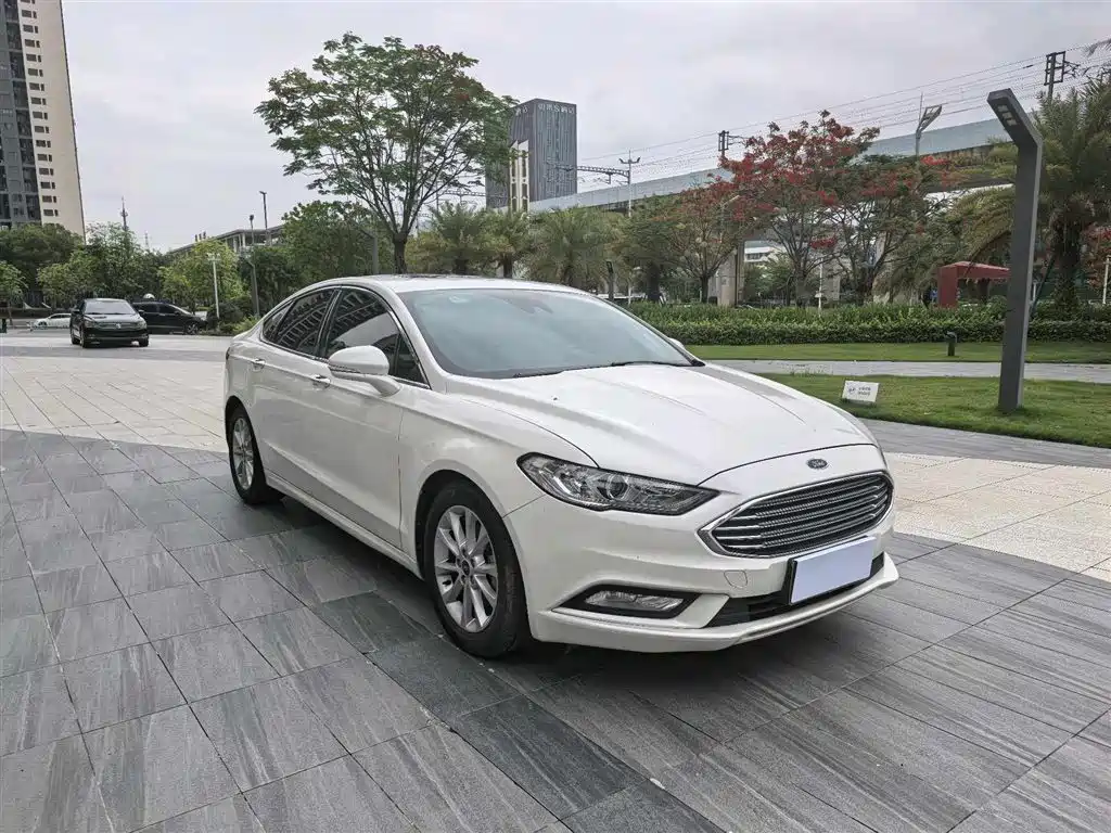 Ford Mondeo 2017 — фото 3