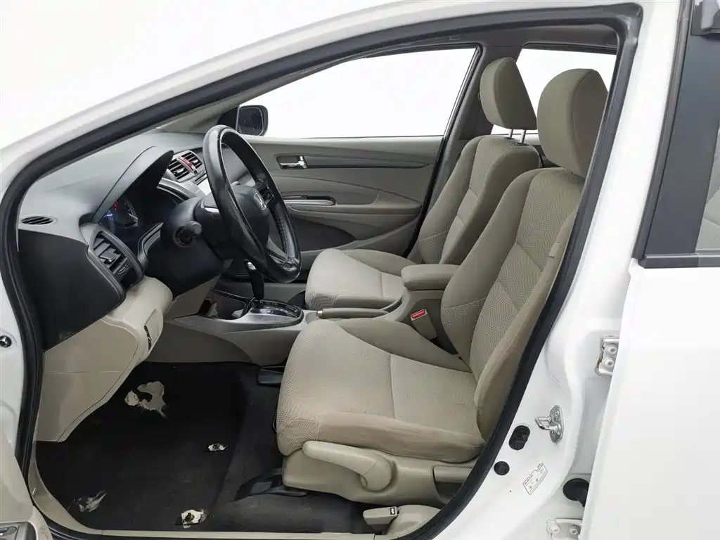 Honda City Classic 2013 — фото 10
