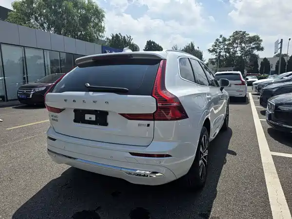 Volvo XC60 2022