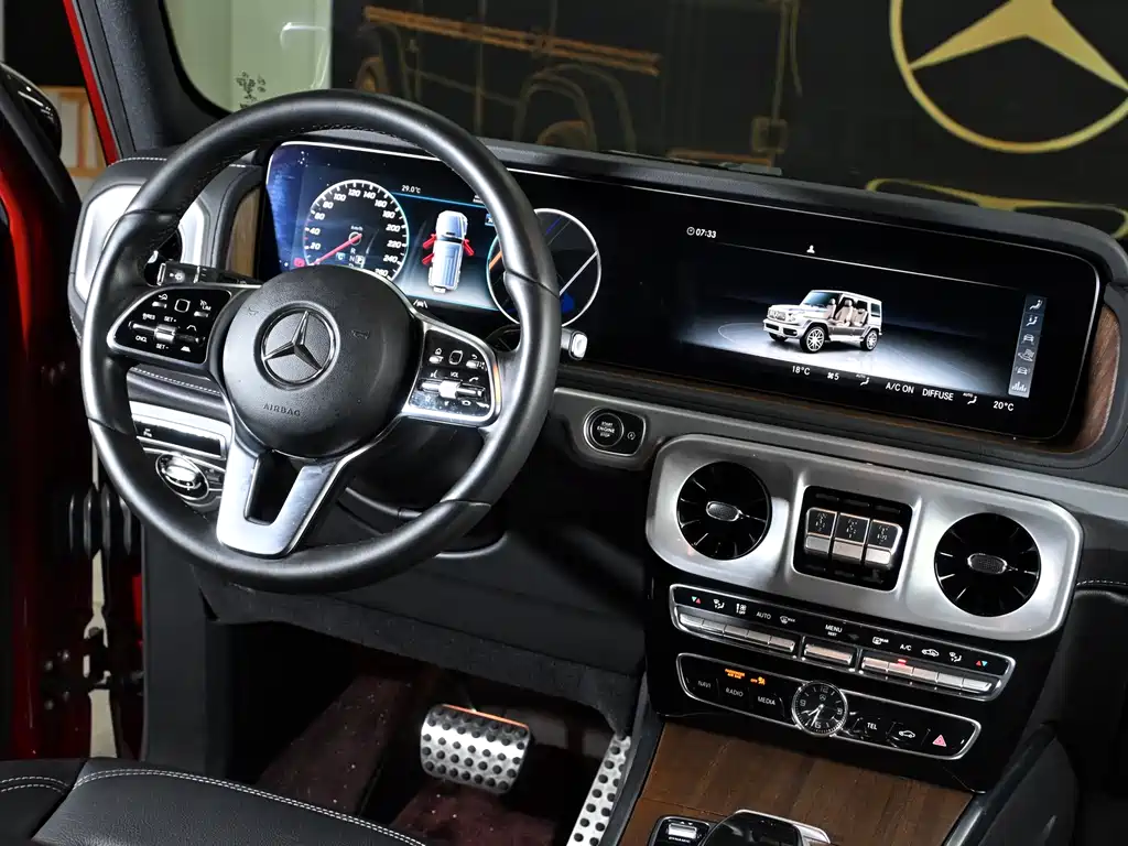 Mercedes-Benz G-Class 2024 — фото 23