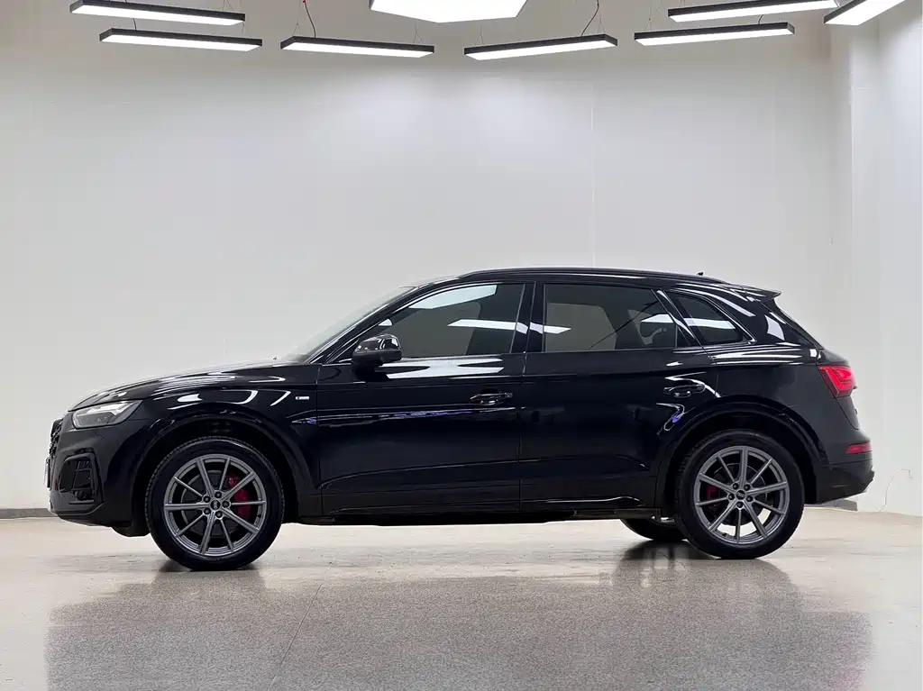 Audi Q5L 2022