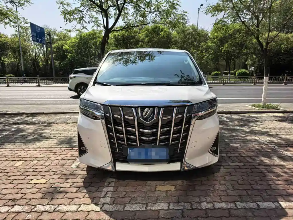 Toyota Alphard 2020 — фото 1