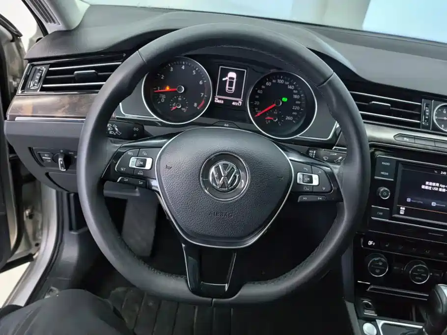 Volkswagen Magotan 2018 — фото 15