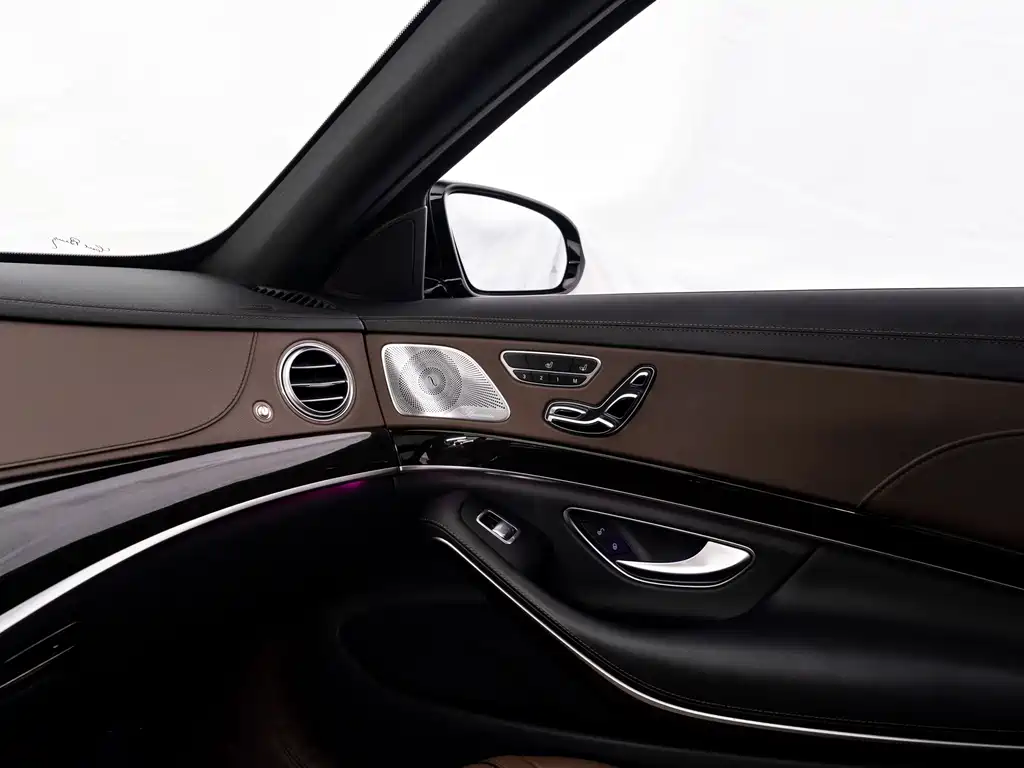 Mercedes-Benz Maybach S-Class 2019 — фото 22