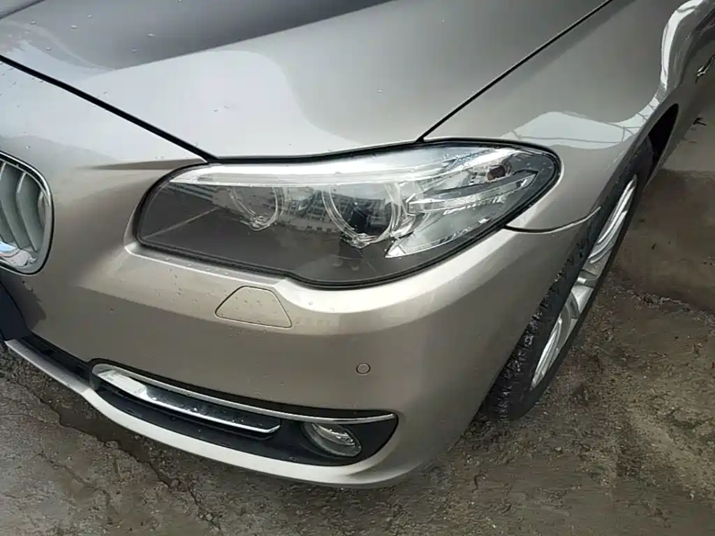 BMW 5 Series 2015 — фото 24