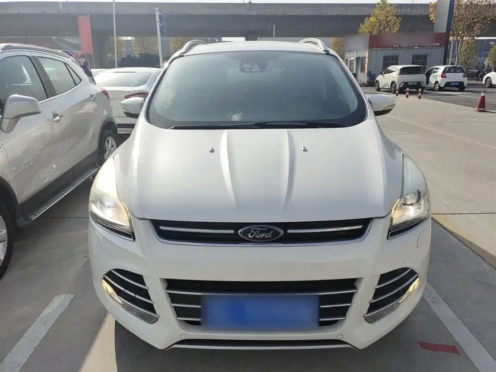 Ford Kuga 2015 — фото 3