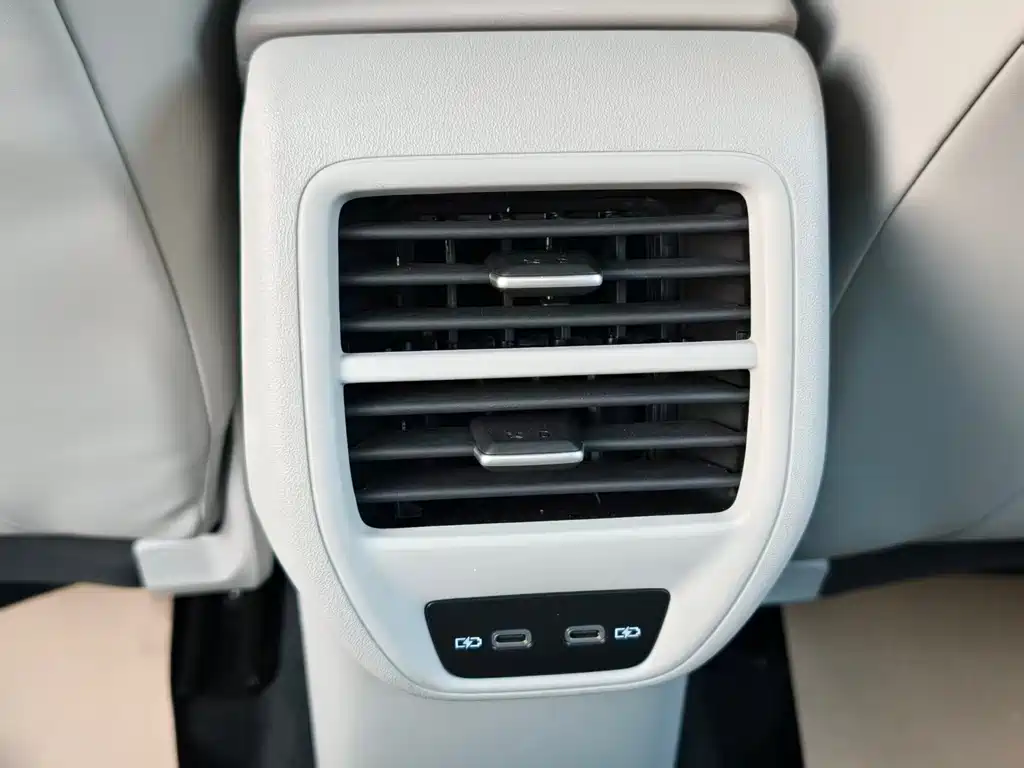 Volkswagen Lavida 2025