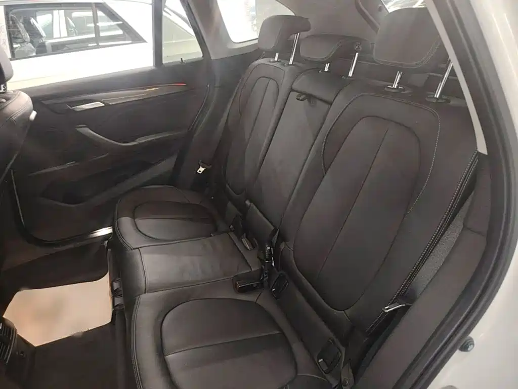 BMW X1 2018 — фото 17