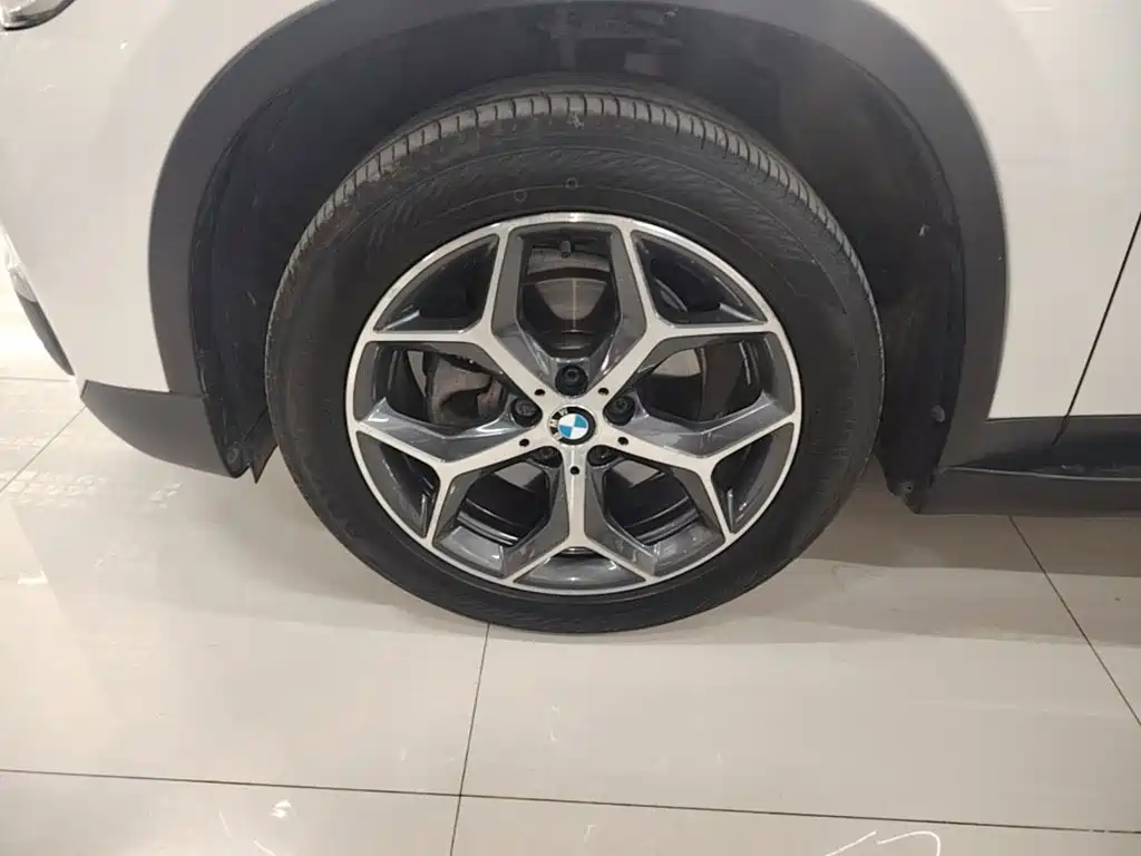 BMW X1 2018 — фото 23