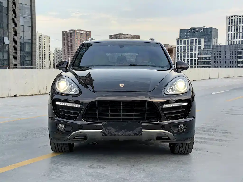 Porsche Cayenne 2014 — фото 2