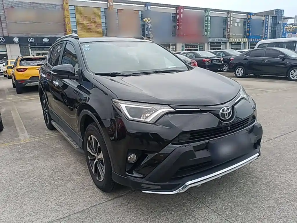 Toyota RAV4 2019 — фото 4