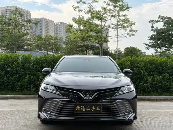 Toyota Camry 2021