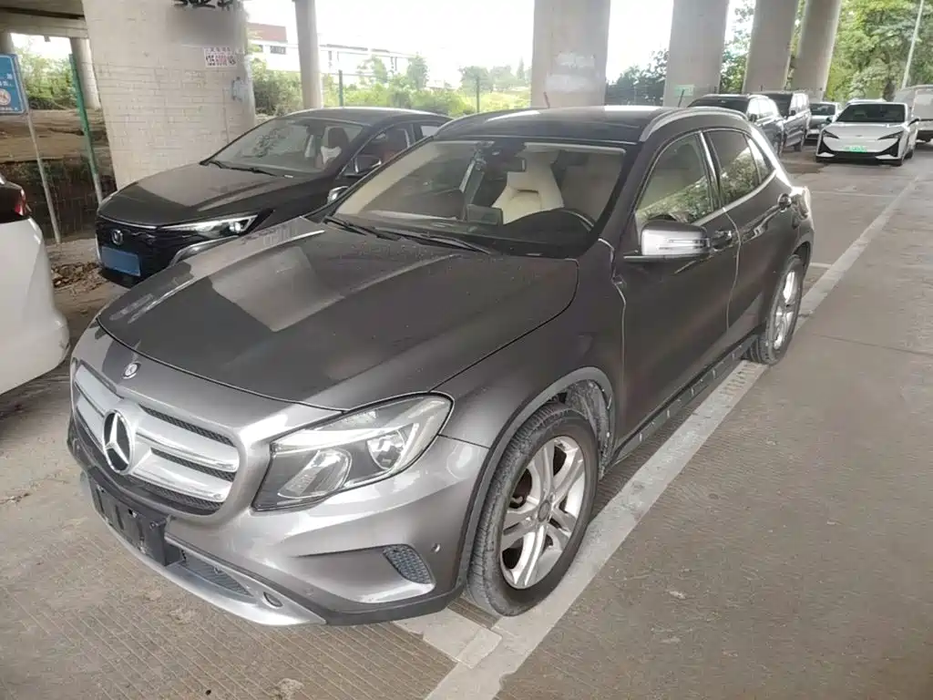 Mercedes-Benz GLA 2016