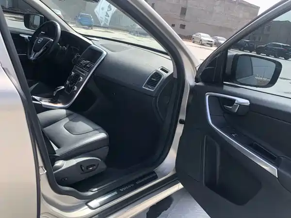 Volvo XC60 2017