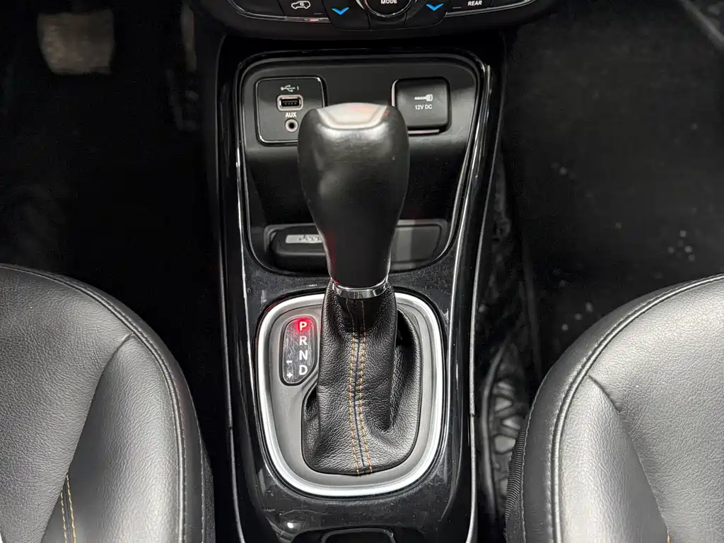 Jeep Compass 2020 — фото 21