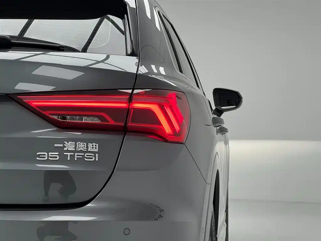 Audi Q3 2022 — фото 9