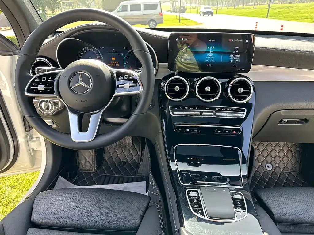 Mercedes-Benz GLC Coupe 2020 — фото 10