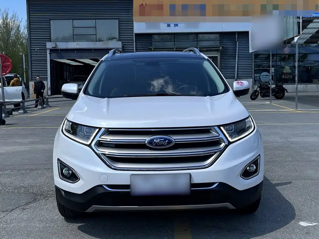 Ford Edge 2019 — фото 23