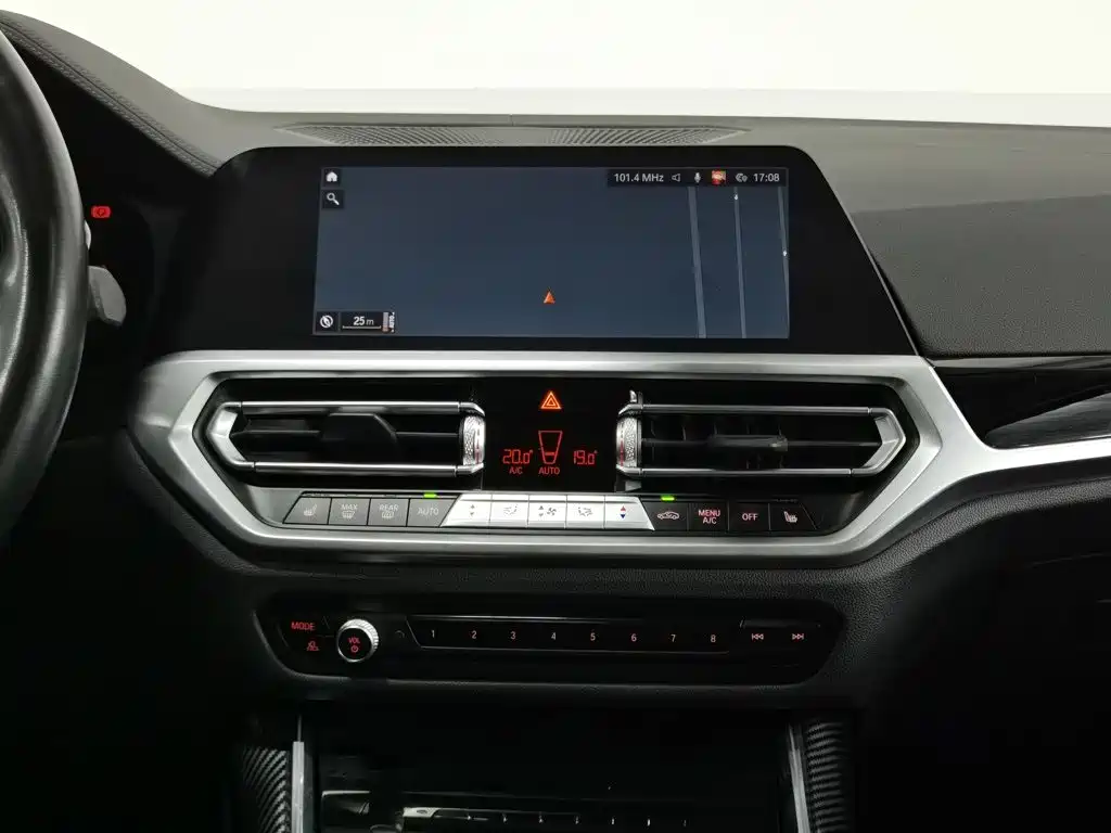 BMW 3 Series 2022 — фото 12