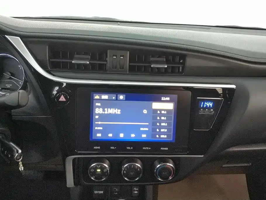 Toyota Levin 2018 — фото 13
