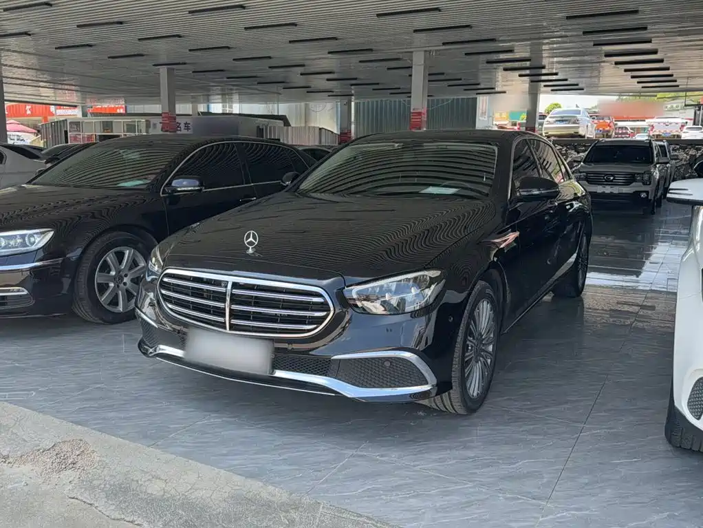 Mercedes-Benz E-Class 2023